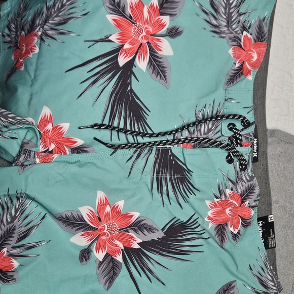 Hurley Other - Hurley Teal and Red Floral Board Shorts